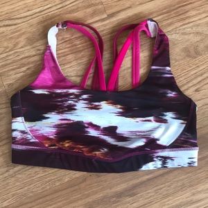 Lululemon workout Sports Bra size 6